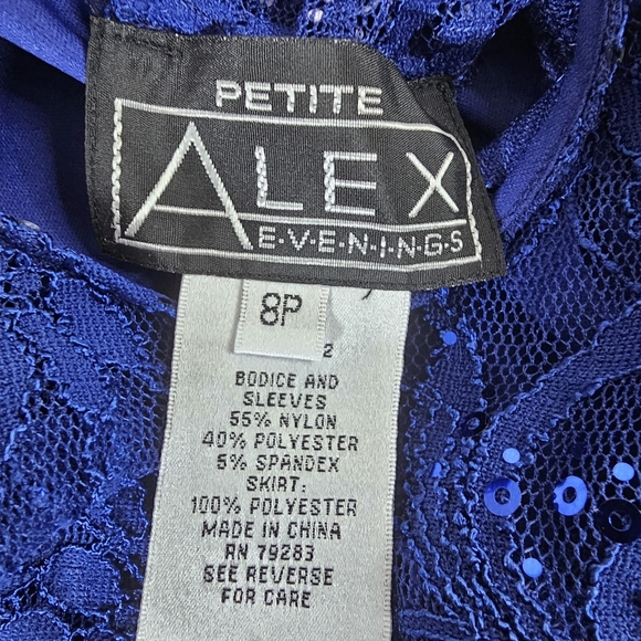 Alex Evenings Electric Blue Lace Tiered Womens Dress Sz 8 Petite - Picture 10 of 13